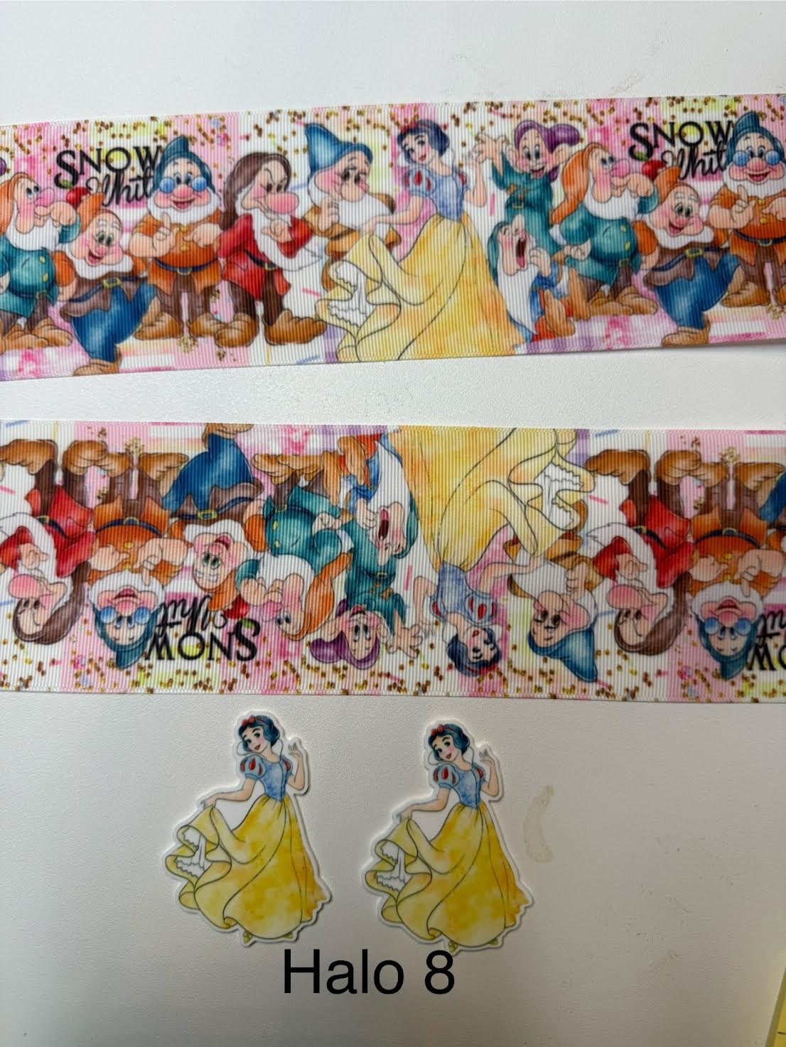 Ribbon with Acrylics Sets/Liston con Resinas (2 yardas de listón vibrante con 2 piezas llamativas de Resinas)