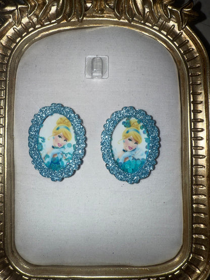 Princesses On Frames Shakers