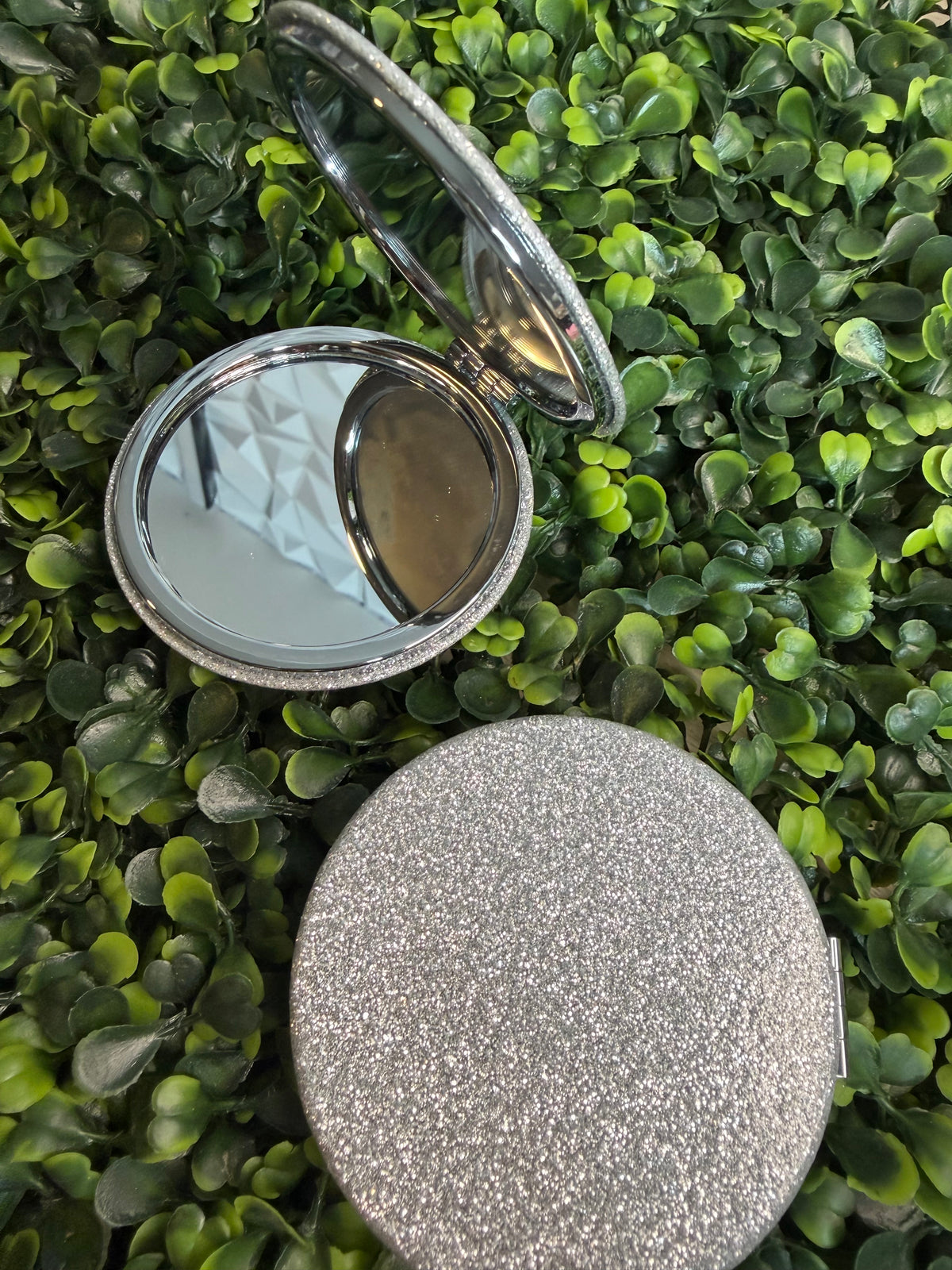 Circled Mirrors